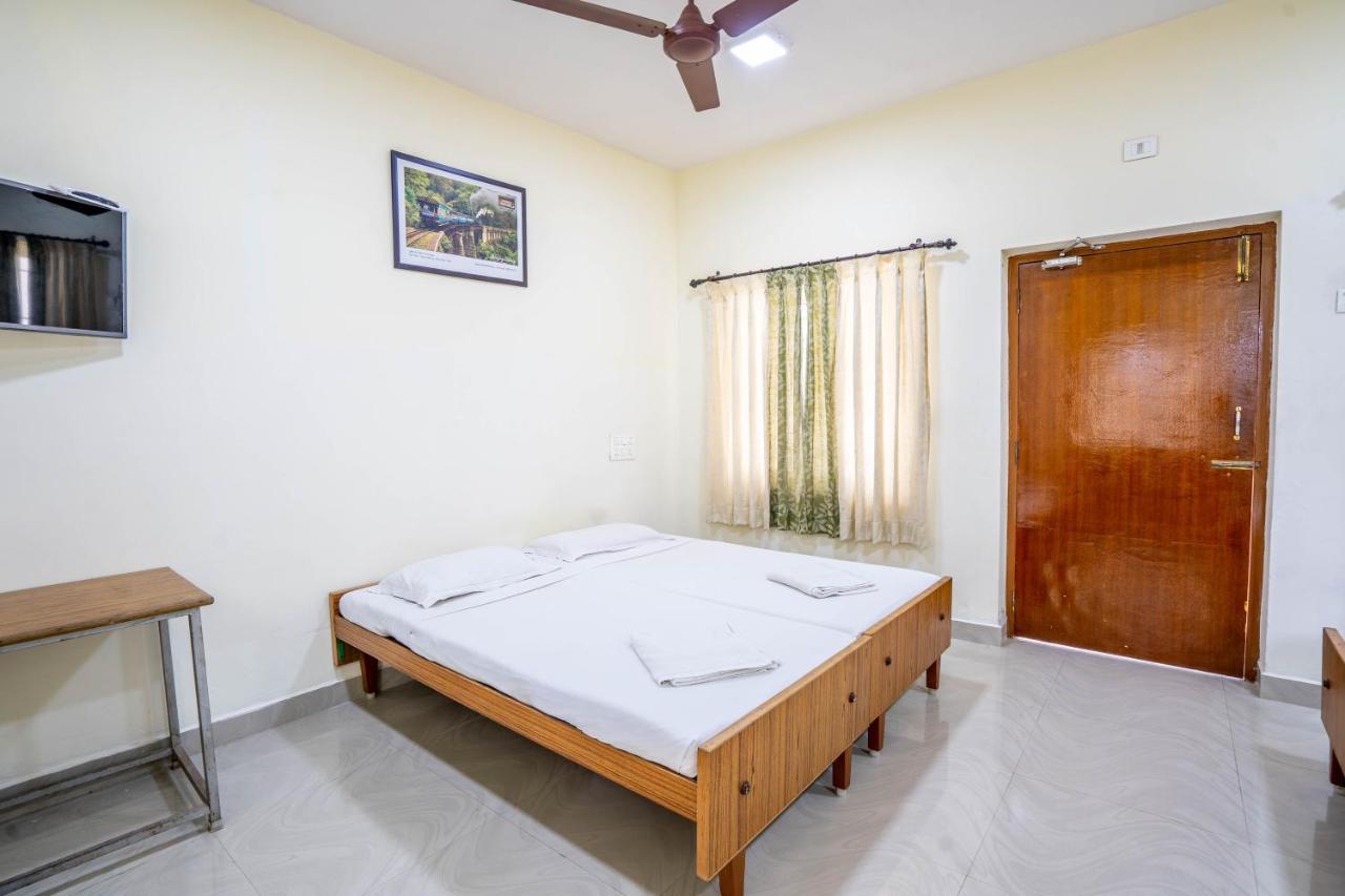 Hotel Tamilnadu - Thirukadaiyur Tirukkadaiyur Exterior photo